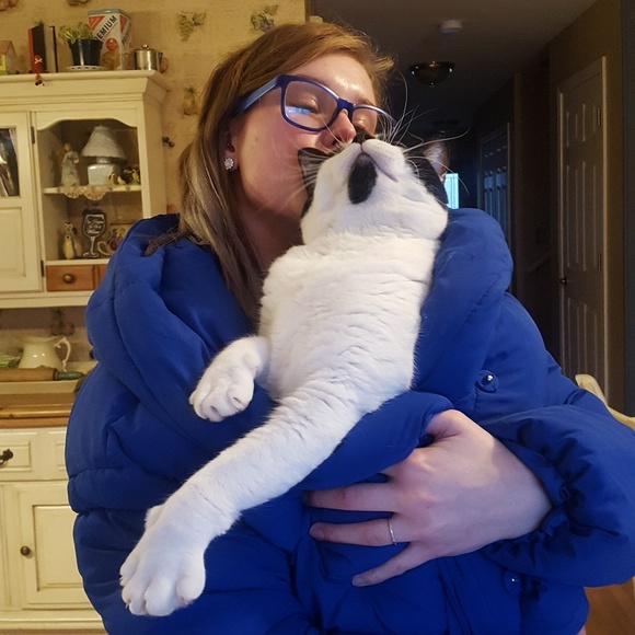 Meet your Posher, Nora - Picture 3 of 4